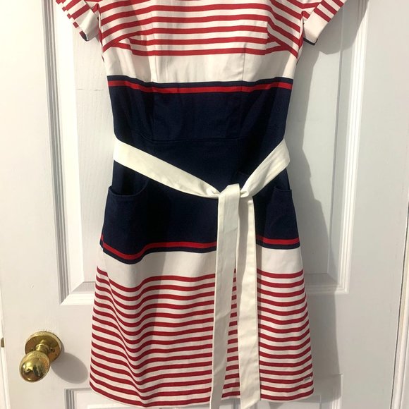 Tommy Hilfiger Summer Dress with Pockets and Belt - Picture 3 of 3